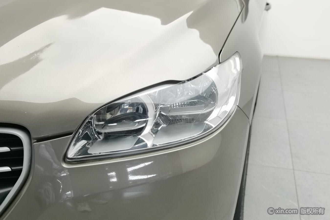 Peugeot 301 2014 1.6L MT Comfort