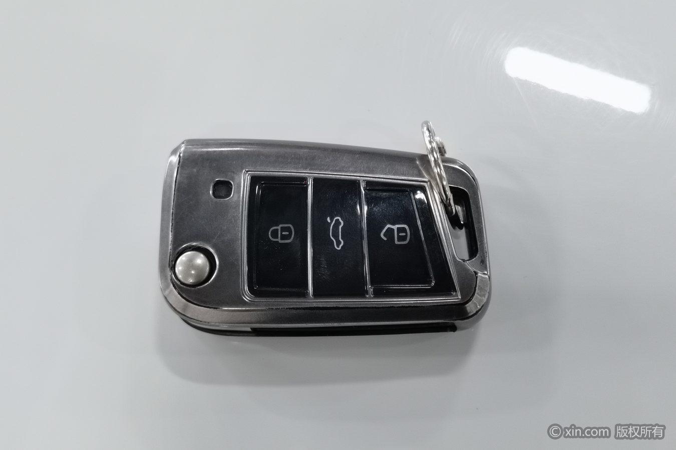 Volkswagen Tacqua 2021 1.5L AT Smart Connect