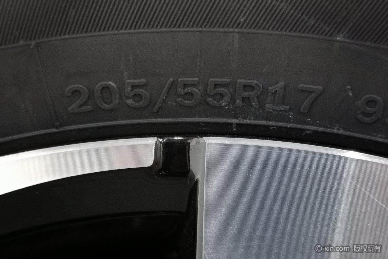 Volkswagen Tacqua 2021 1.5L AT Smart Connect
