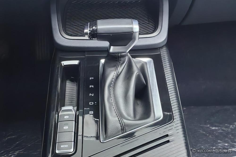 Baojun RM-5, фото 8