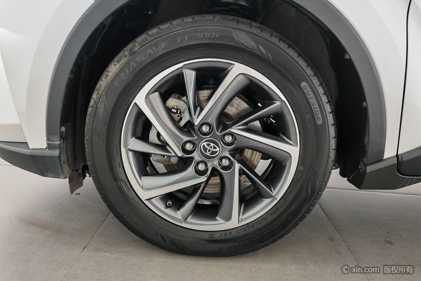 Toyota C-HR 2021 Белый из Китая, фото 2