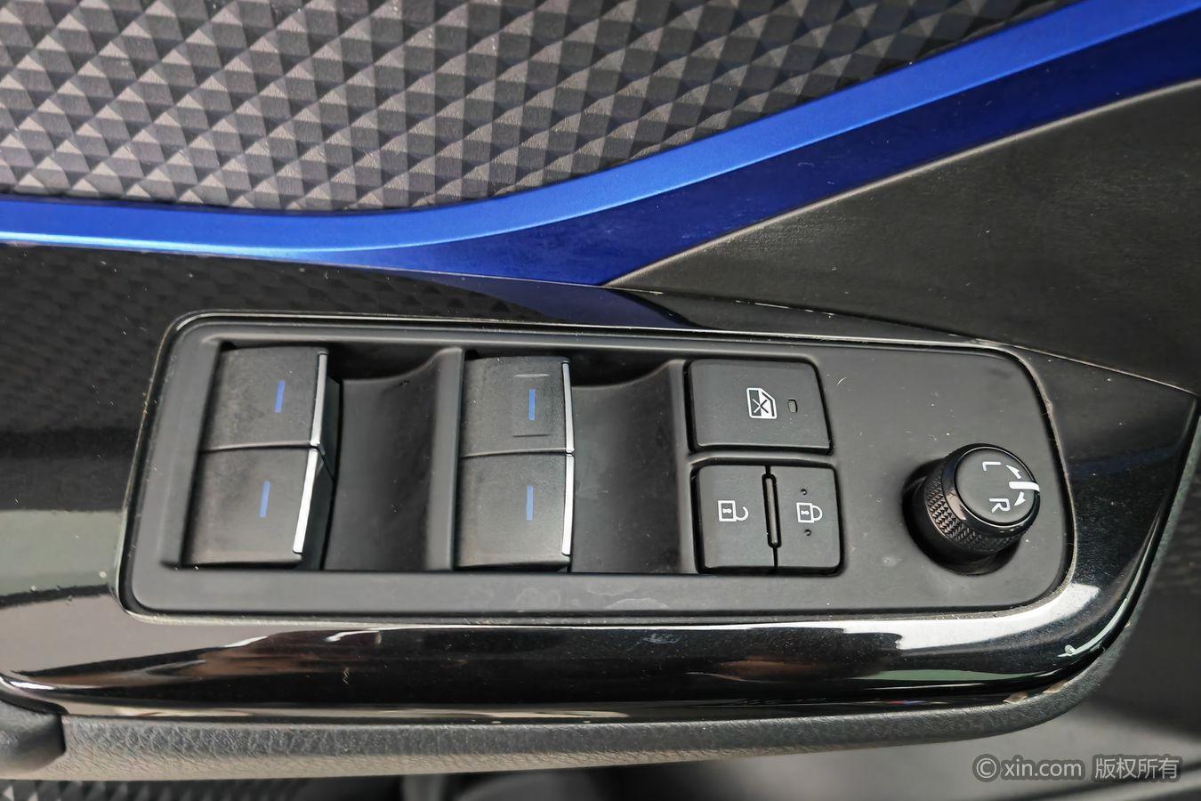 Toyota C-HR id 4439873 из Китая 9