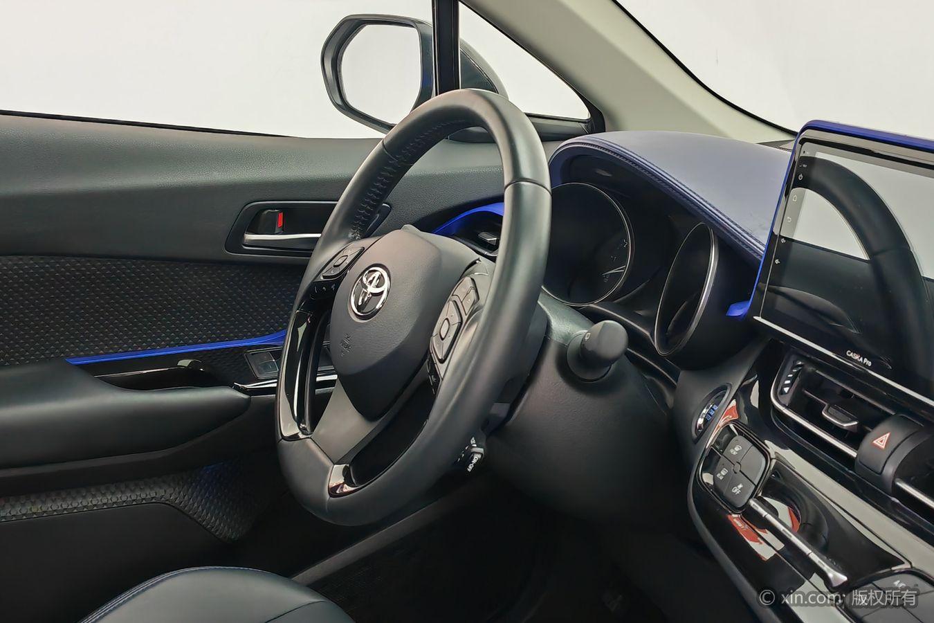 Toyota C-HR id 4439873 из Китая 11