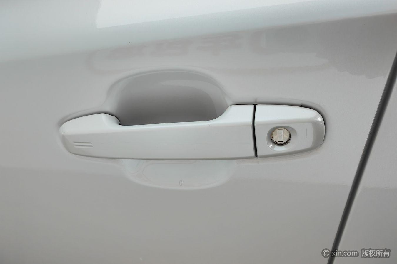Toyota C-HR id 4439873 из Китая 16