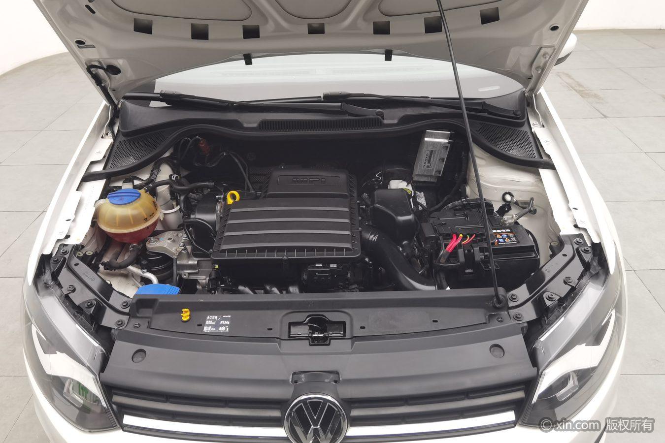 Volkswagen Polo 2016 1.4L AT