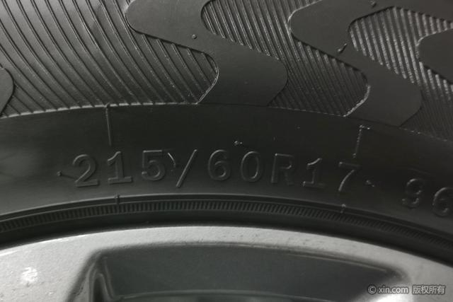 Geely Coolray 2025 1.5 L CVT — фото 10
