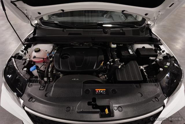 Geely Coolray 2025 1.5 L CVT — фото 5