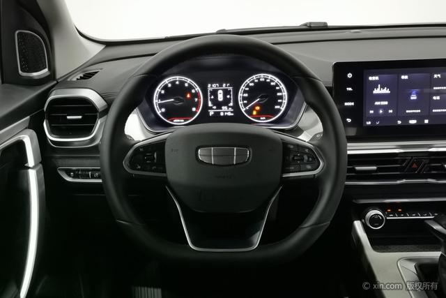 Geely Coolray 2025 1.5 L CVT — фото 14