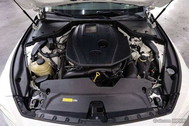 Infiniti Q50L 2015 2.0 T — фото 5