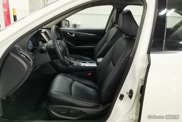 Infiniti Q50L 2015 2.0 T — фото 17