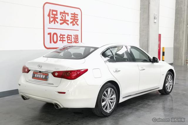 Infiniti Q50L 2015 2.0 T — фото 4