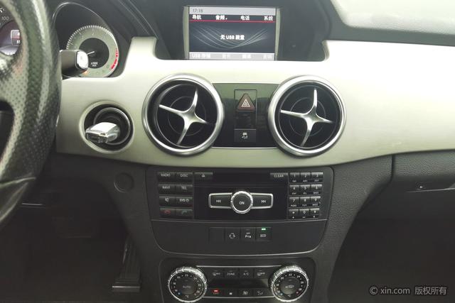 Mercedes-Benz GLK-Class 2015 GLK 260 4 MATIC — фото 10