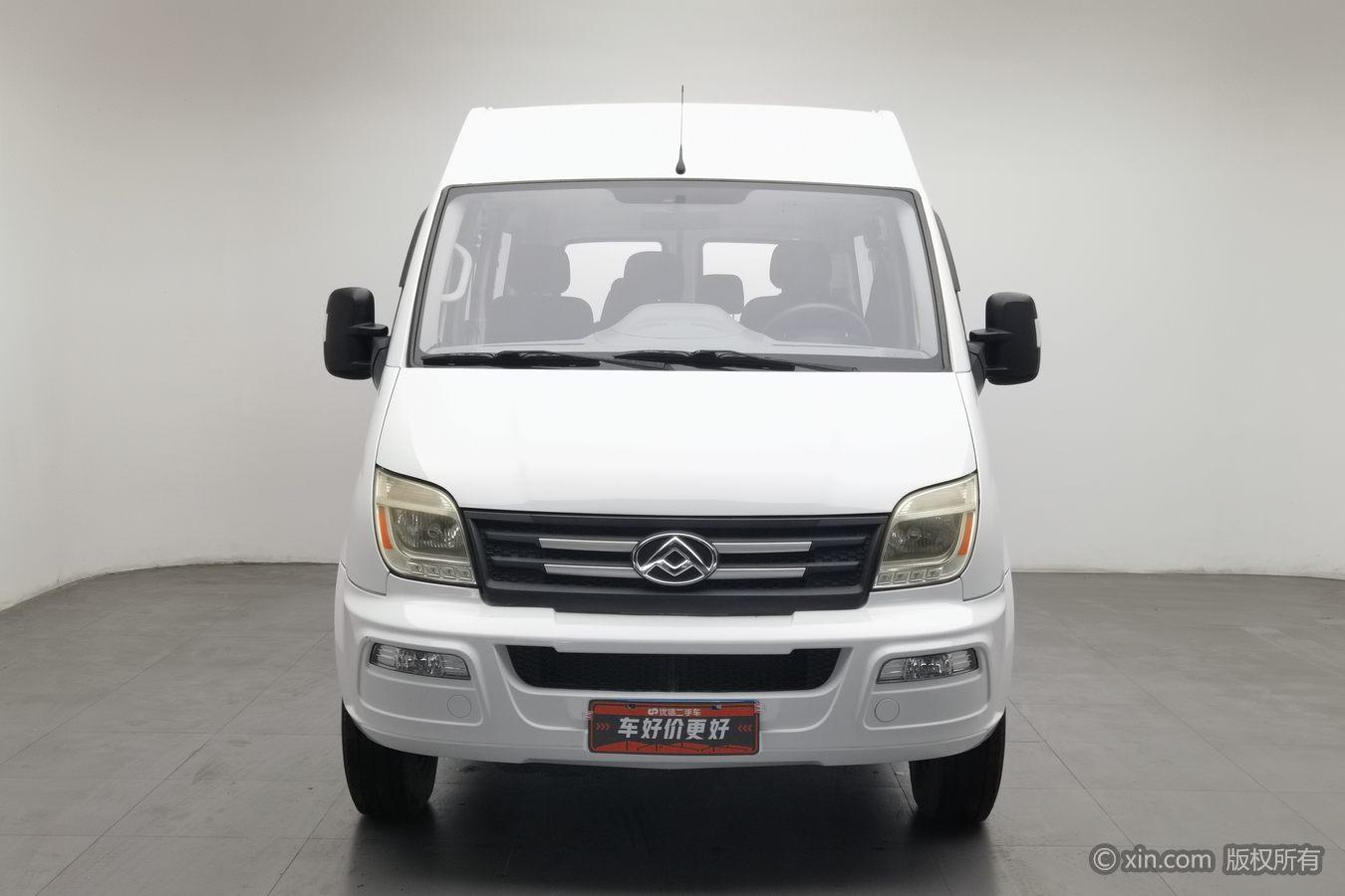 Maxus V80 2023 2.0T MT 5/6 мест