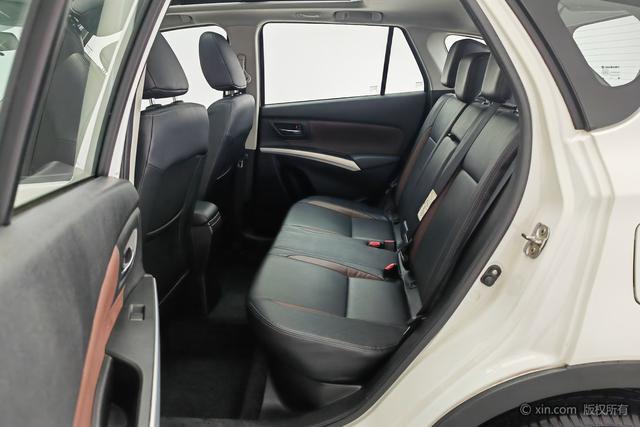 Suzuki Vitara 2017 1.6 L CVT 2 WD — фото 19
