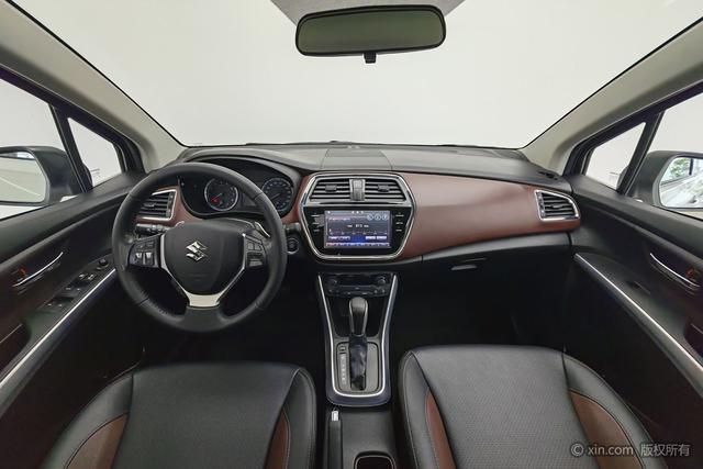 Suzuki Vitara 2017 1.6 L CVT 2 WD — фото 13