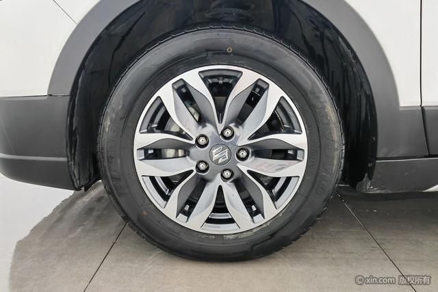 Suzuki Vitara 2017 1.6 L CVT 2 WD — фото 8