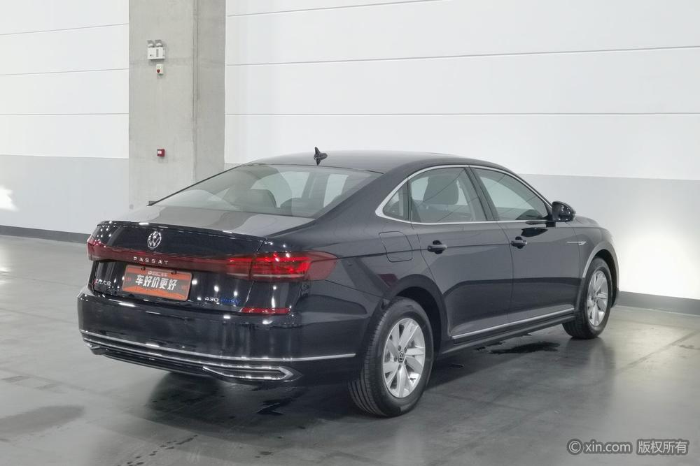 Volkswagen Passat PHEV, фото 4