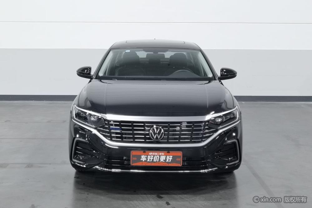 Volkswagen Passat PHEV, фото 2
