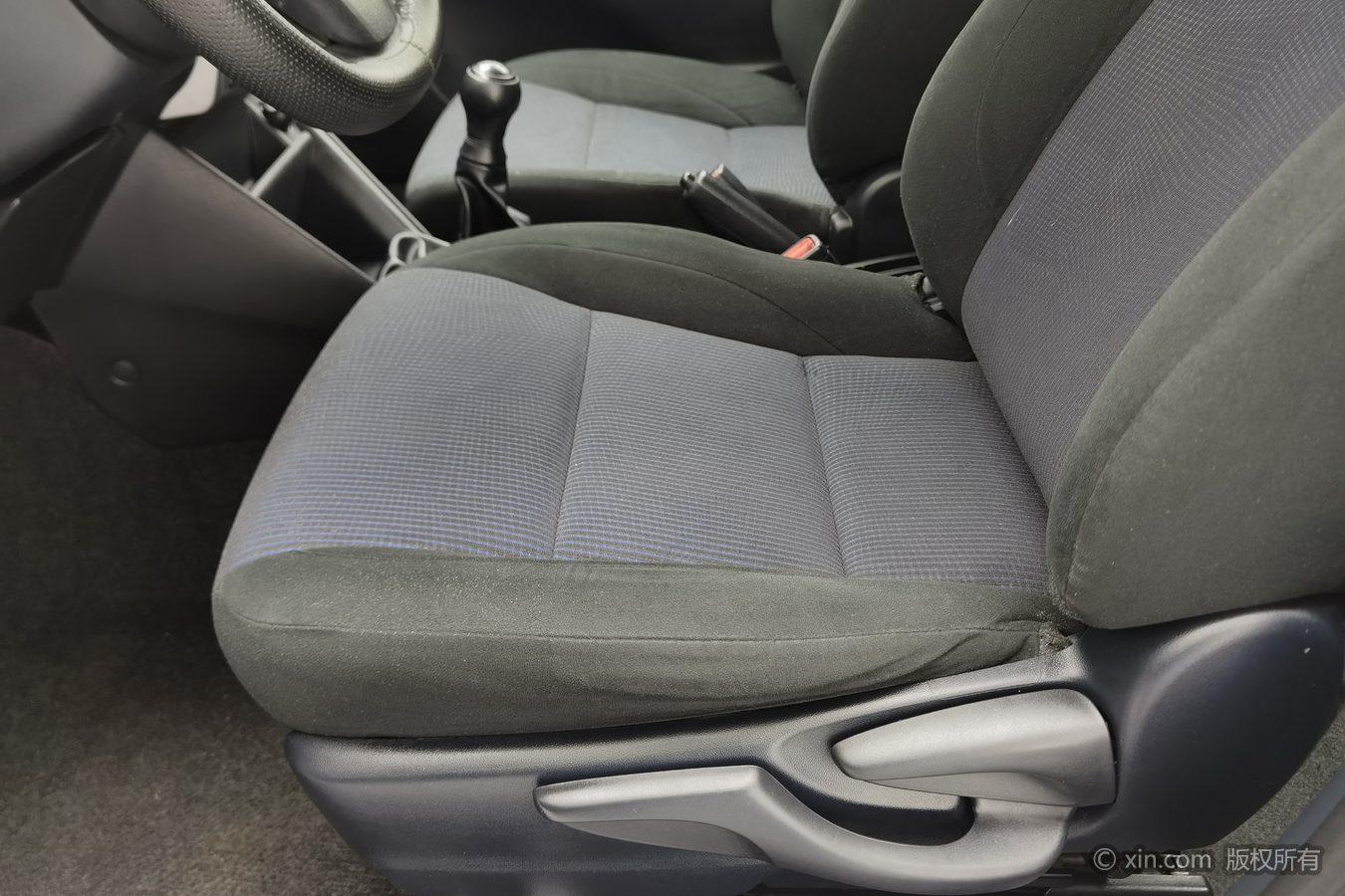 Toyota YARIS L Yaris L 2016 gai 1.3E МКПП mei dong ban