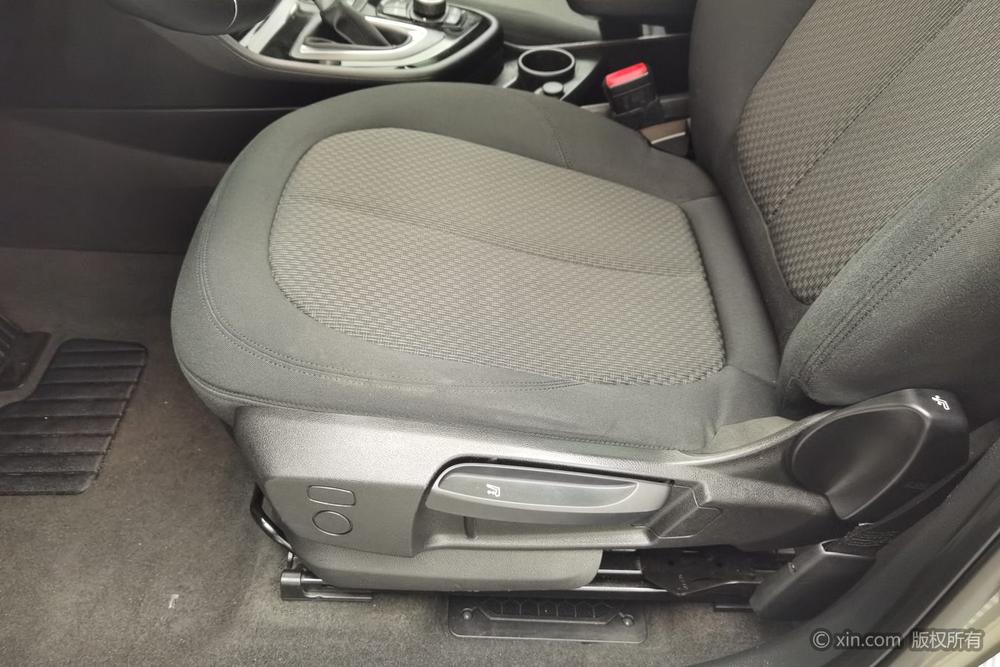 BMW 2 Series Active Tourer, фото 18