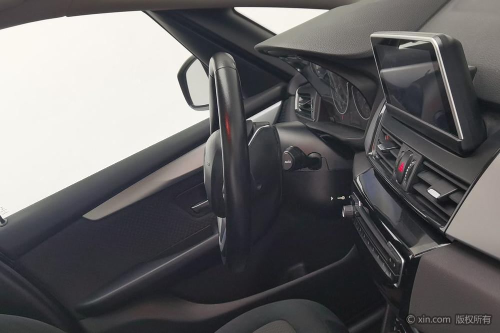 BMW 2 Series Active Tourer, фото 9