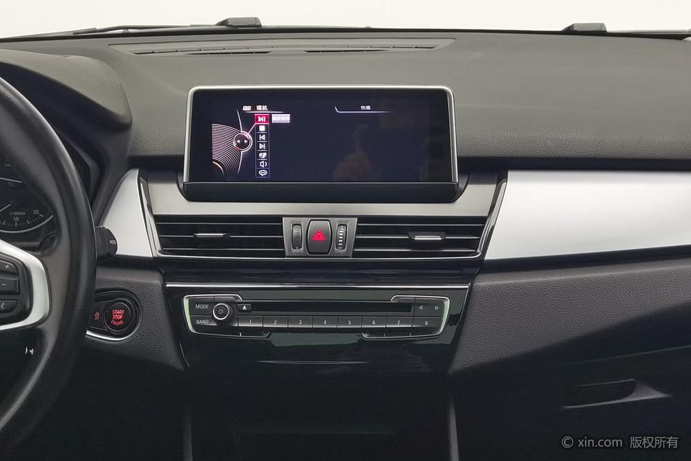 BMW 2 Series Active Tourer, фото 13