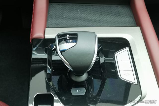 Jetour X70 2025 1.5 T DCT PRO 5 — фото 13