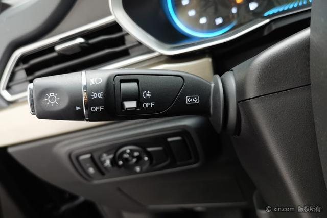 Jetour X70 2025 1.5 T DCT PRO 5 — фото 16