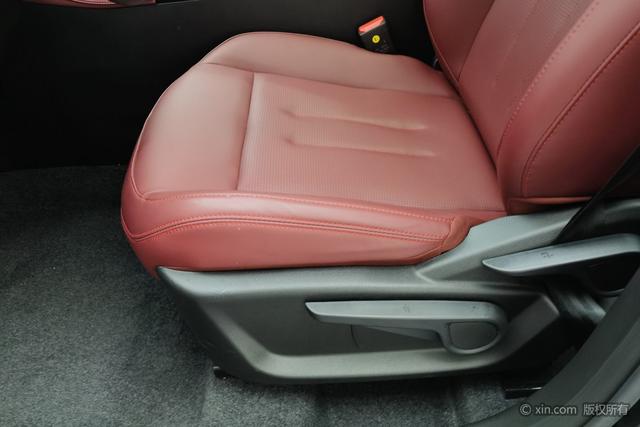 Jetour X70 2025 1.5 T DCT PRO 5 — фото 18