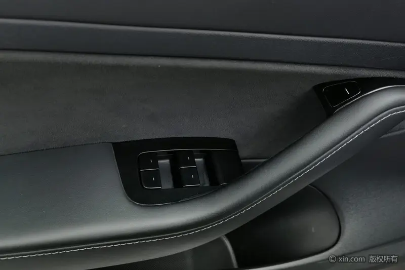 Tesla Model 3 — фото 15