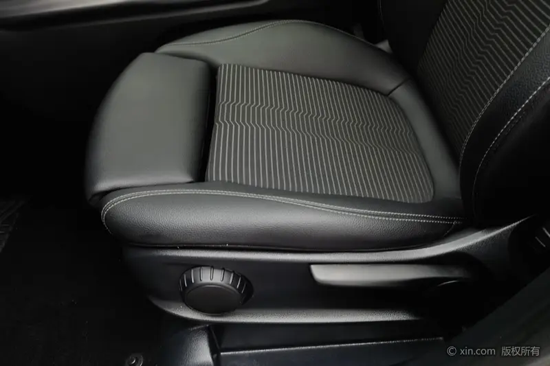 Mercedes-Benz B-Class — фото 13