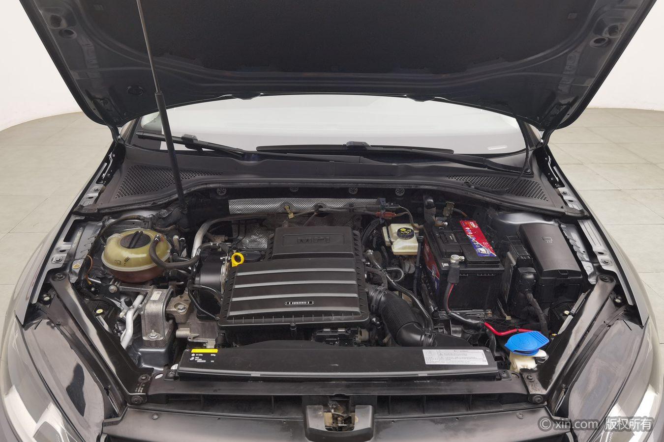 Volkswagen Golf 2015 1.6L AT Comfort
