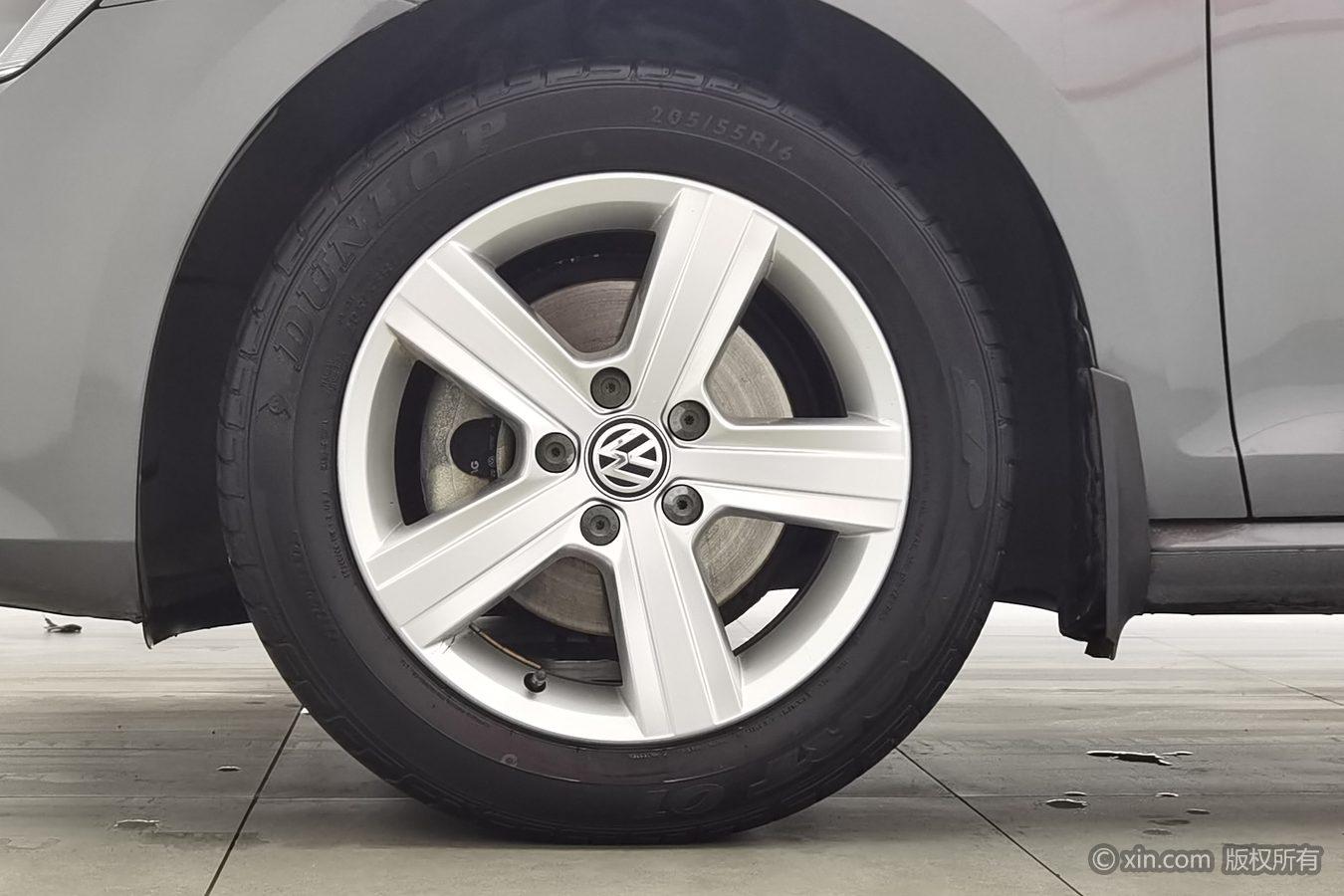 Volkswagen Golf 2015 1.6L AT Comfort