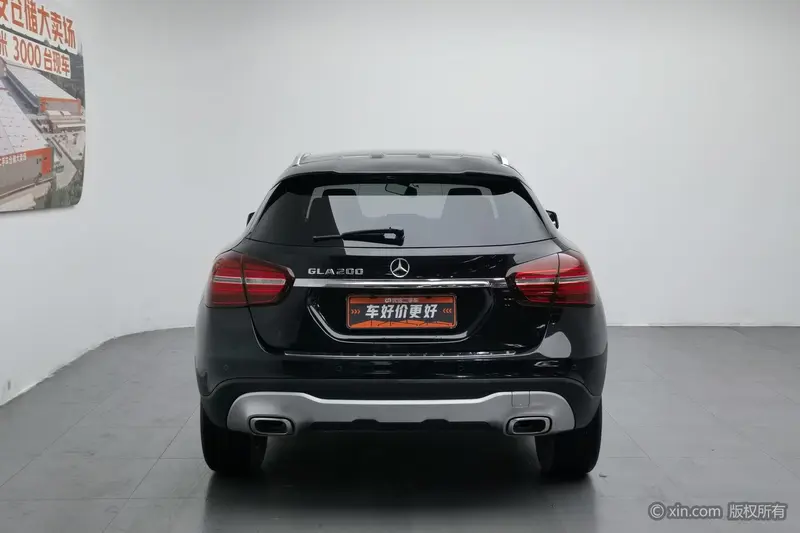 Mercedes-Benz GLA 200 стиль — фото 3