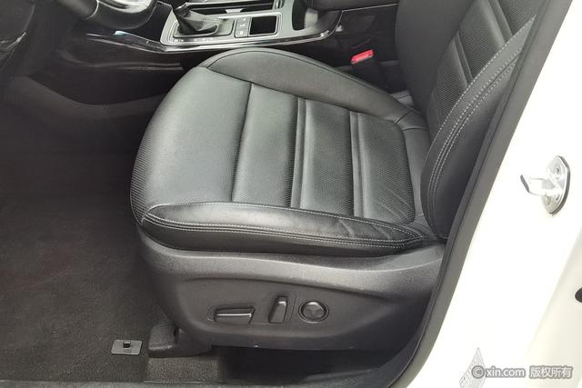 Kia Sorento 2015 L 2.4 L 4 WD 7 IV — фото 18