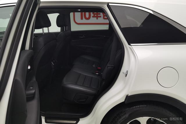 Kia Sorento 2015 L 2.4 L 4 WD 7 IV — фото 19