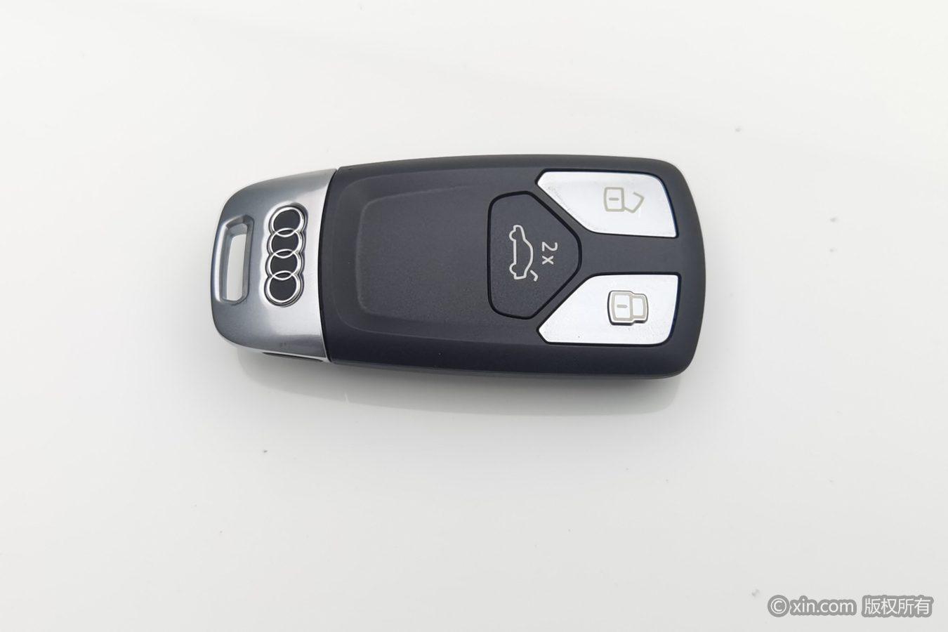 Audi A4L 2019 40 TFSI Fashion VI