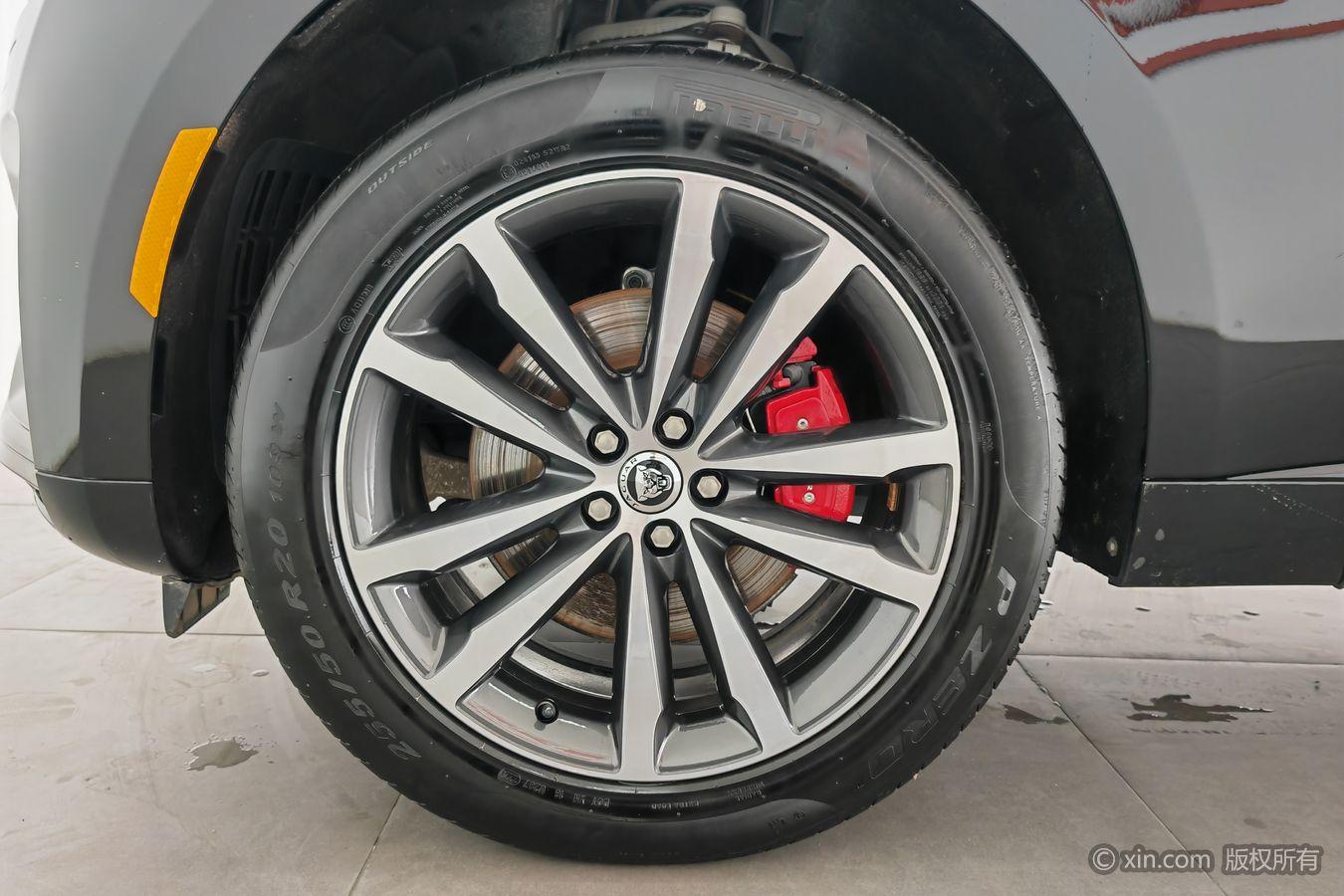 Jaguar F-Pace 2024 P250 R-Dynamic SE