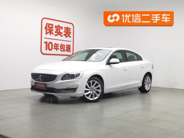 Volvo S60 2015 года выпуска