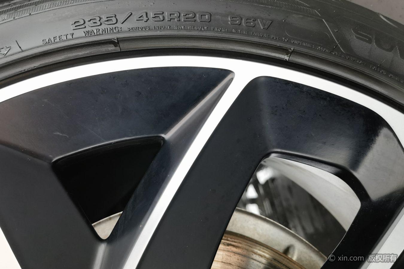 Lynk & Co 05 2020 2.0TD Halo