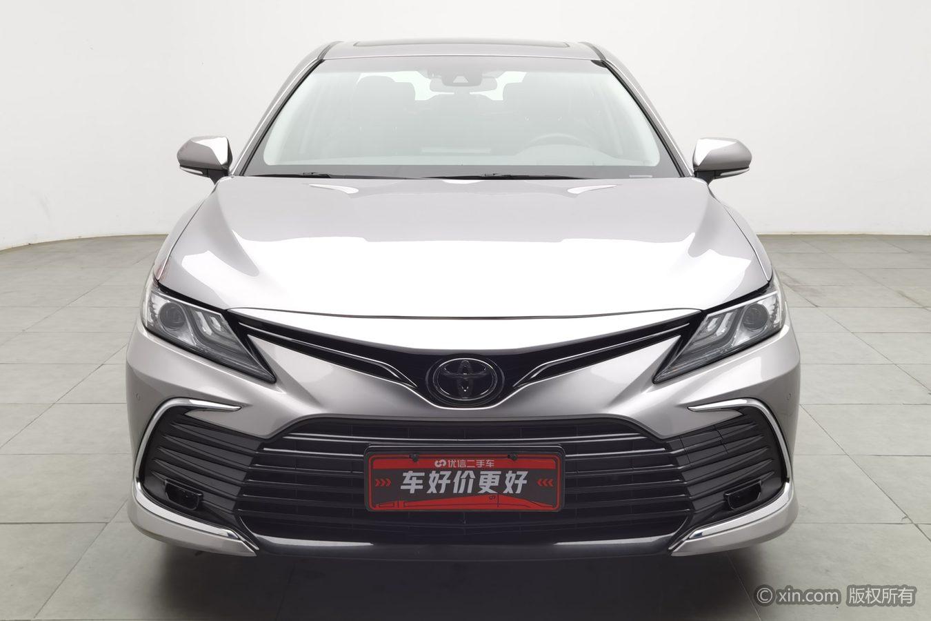 Toyota Camry 2021 2.0G Luxury