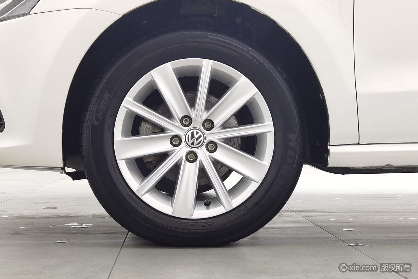 Volkswagen Polo 2014 1.6L AT Comfort