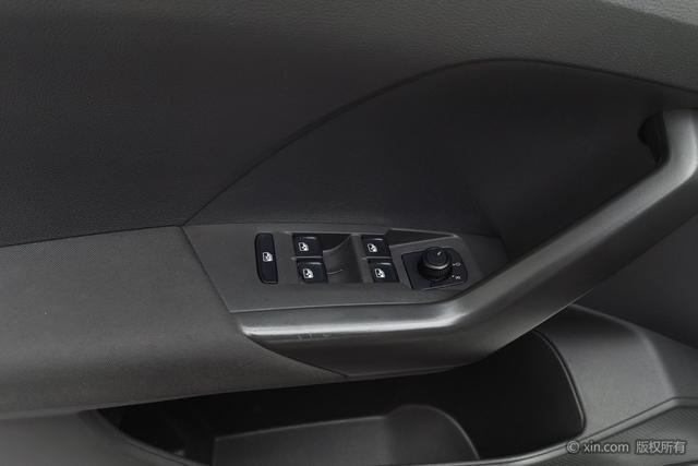 Volkswagen T-Cross 2020 - фото 12
