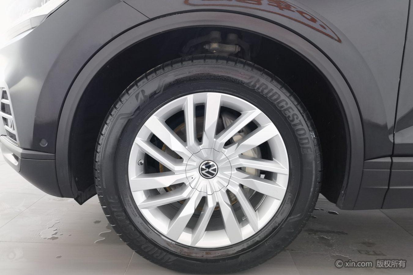 Volkswagen Touareg 2021 2.0TSI