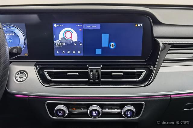 Hongqi HS5 2023 2.0 T Pro — фото 13