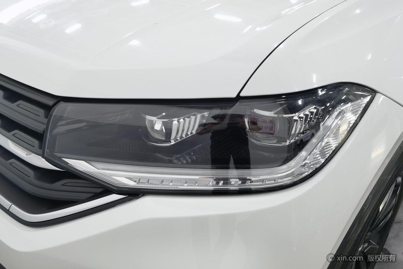 Volkswagen Tacqua 2021 1.5L AT Smart Connect