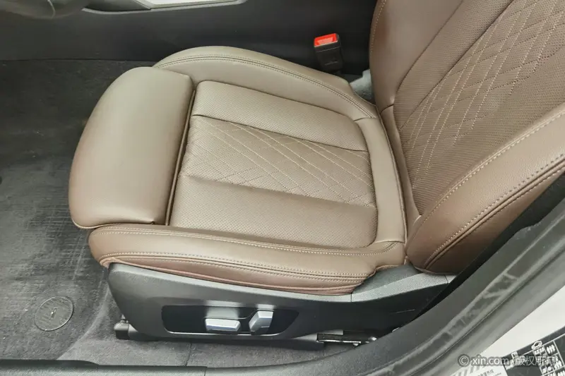 BMW i3 — фото 12