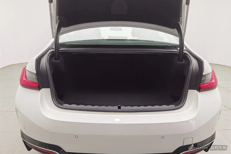 BMW i3 — фото 17