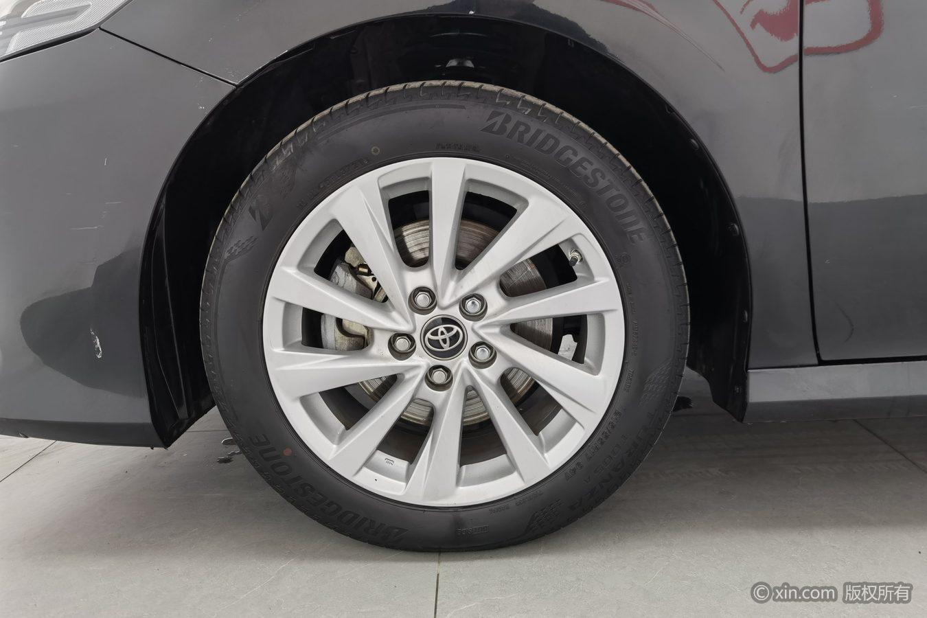 Toyota Camry 2021 2.0G Luxury