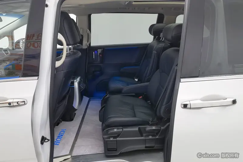 Honda Odyssey — фото 15